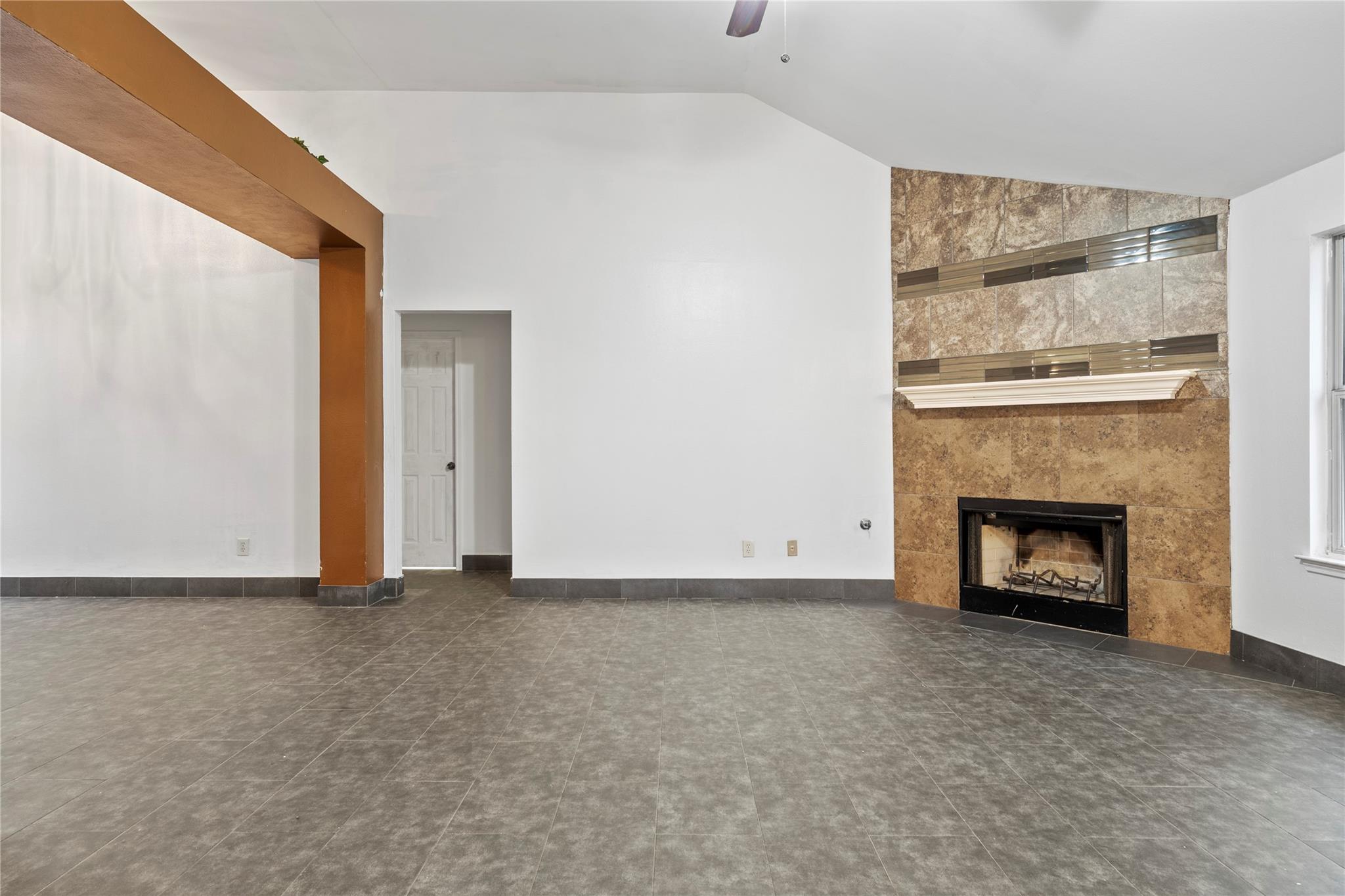 1812 Southcreek Dr, Leander, TX 78641