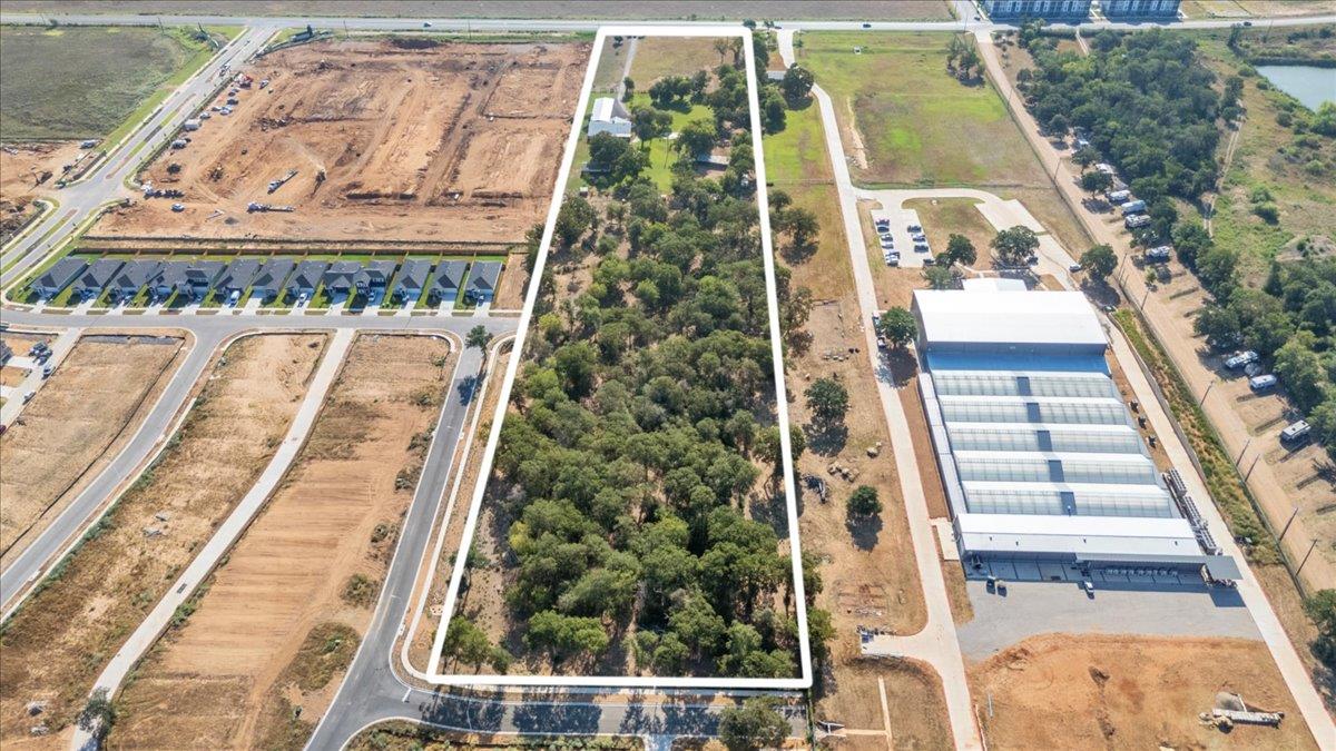 186 Fm 969, Bastrop, TX 78602