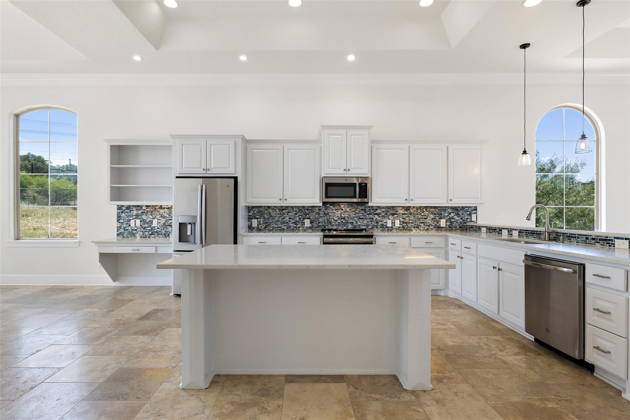 711 N Paleface Ranch Rd # 12, Spicewood, TX 78669