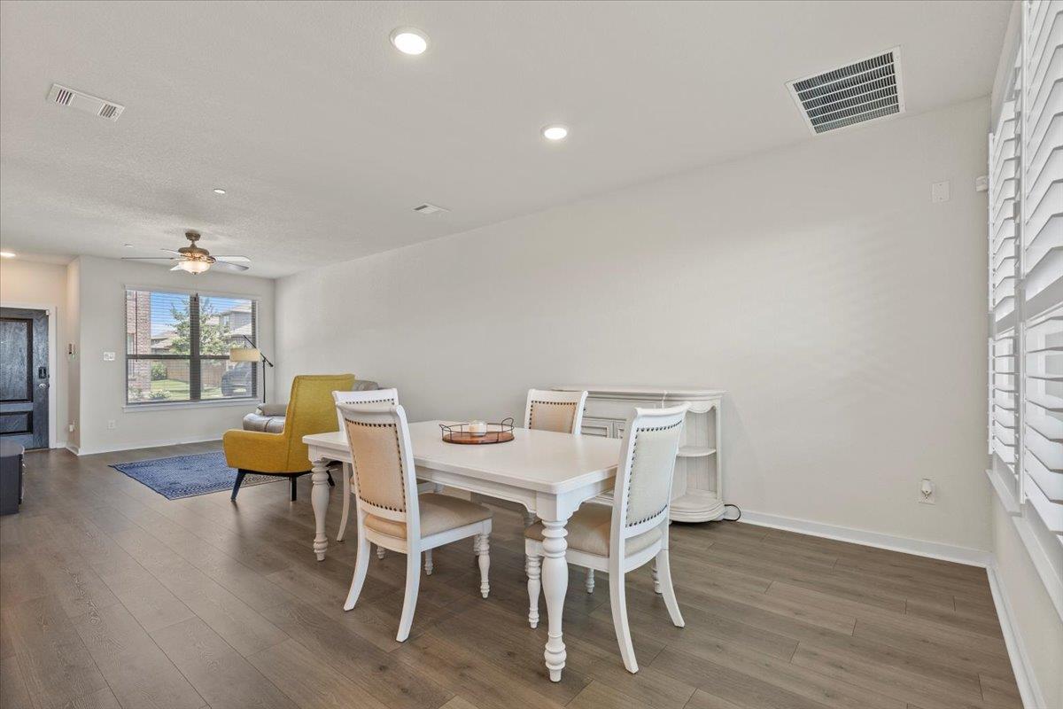 2500 Forest Creek Dr # 703, Round Rock, TX 78665