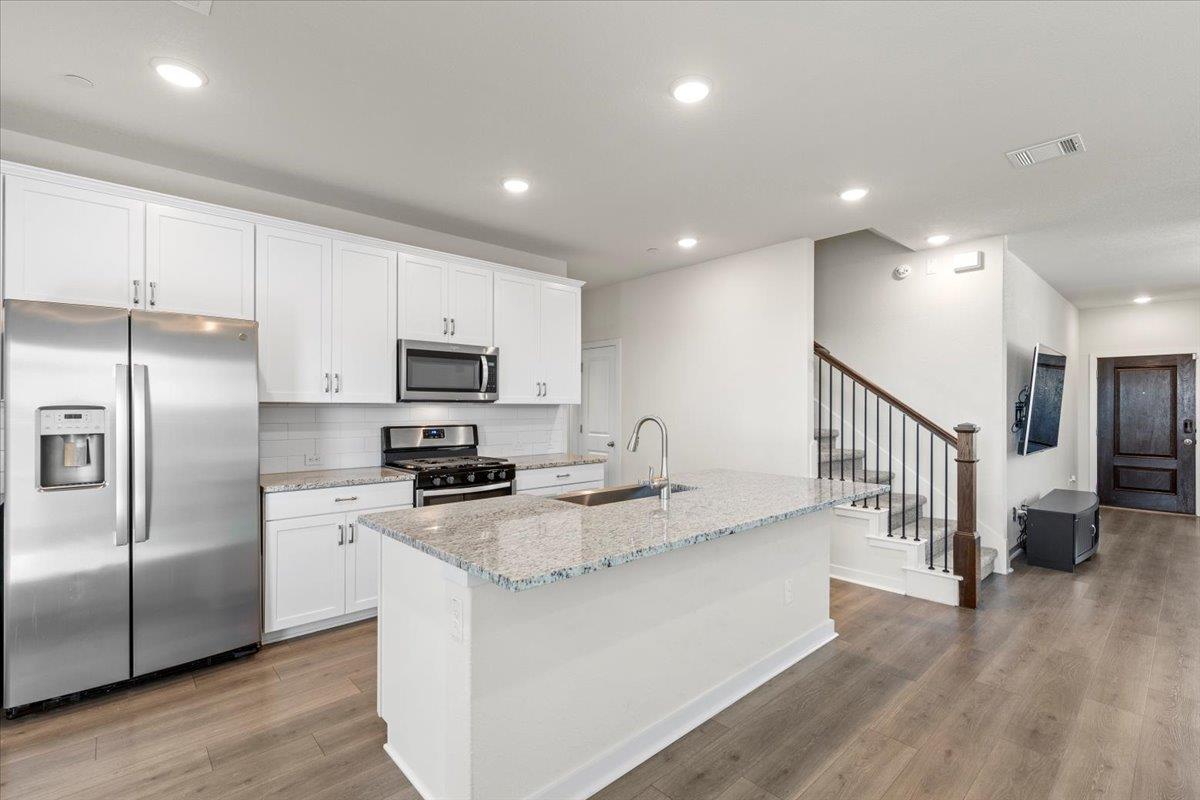 2500 Forest Creek Dr # 703, Round Rock, TX 78665