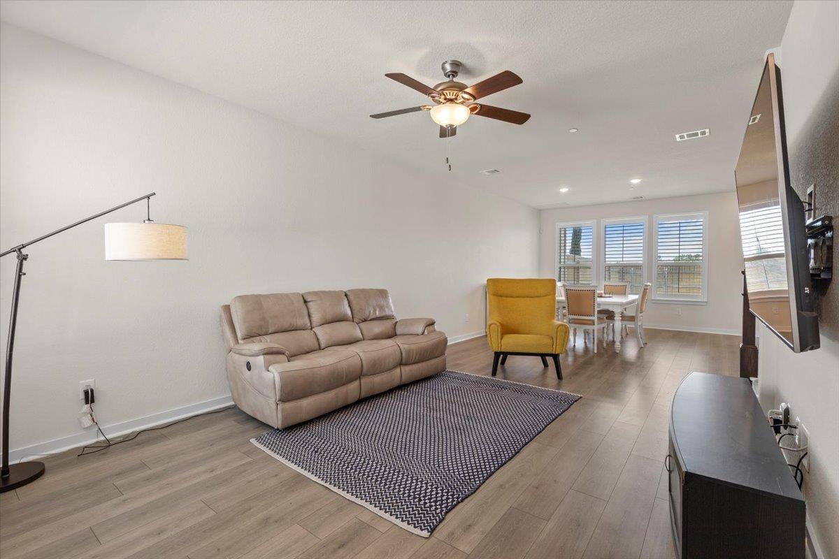 2500 Forest Creek Dr # 703, Round Rock, TX 78665