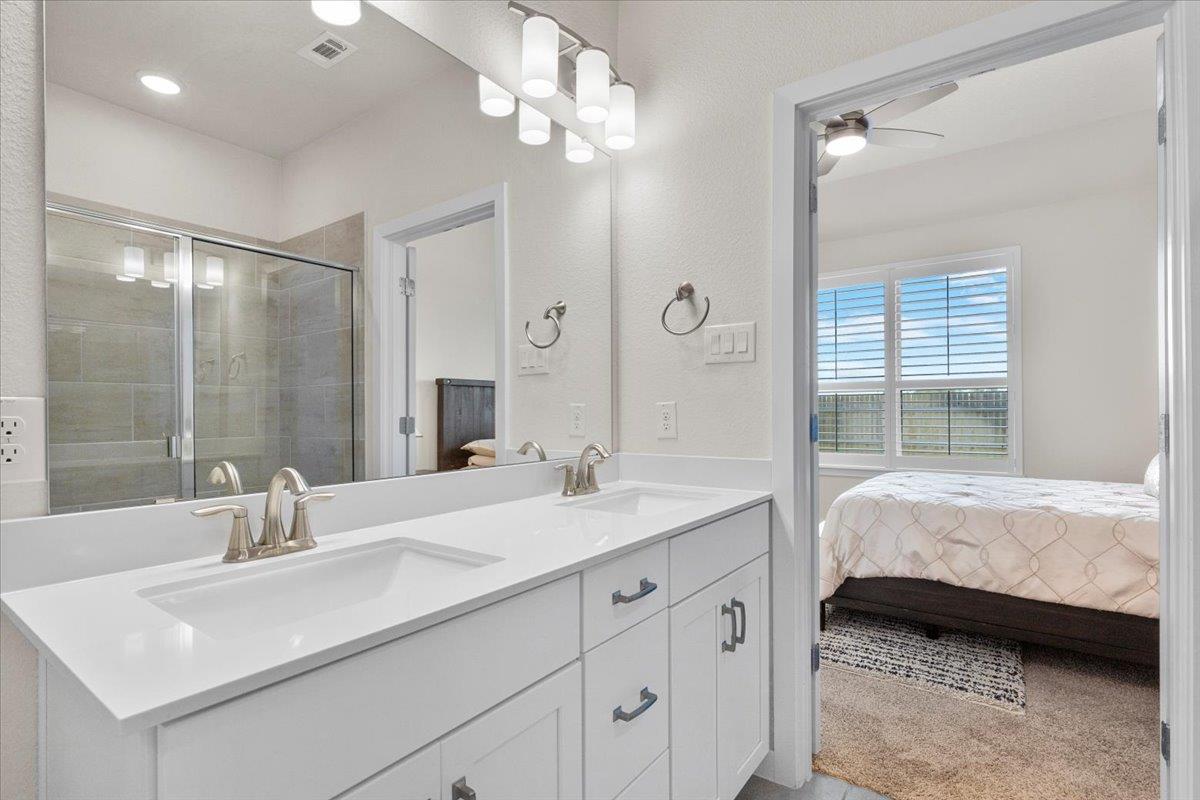 2500 Forest Creek Dr # 703, Round Rock, TX 78665