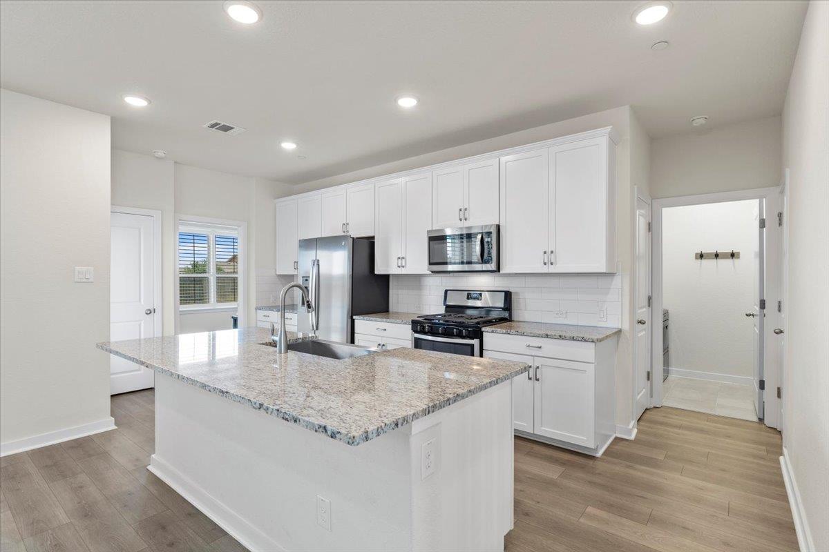 2500 Forest Creek Dr # 703, Round Rock, TX 78665