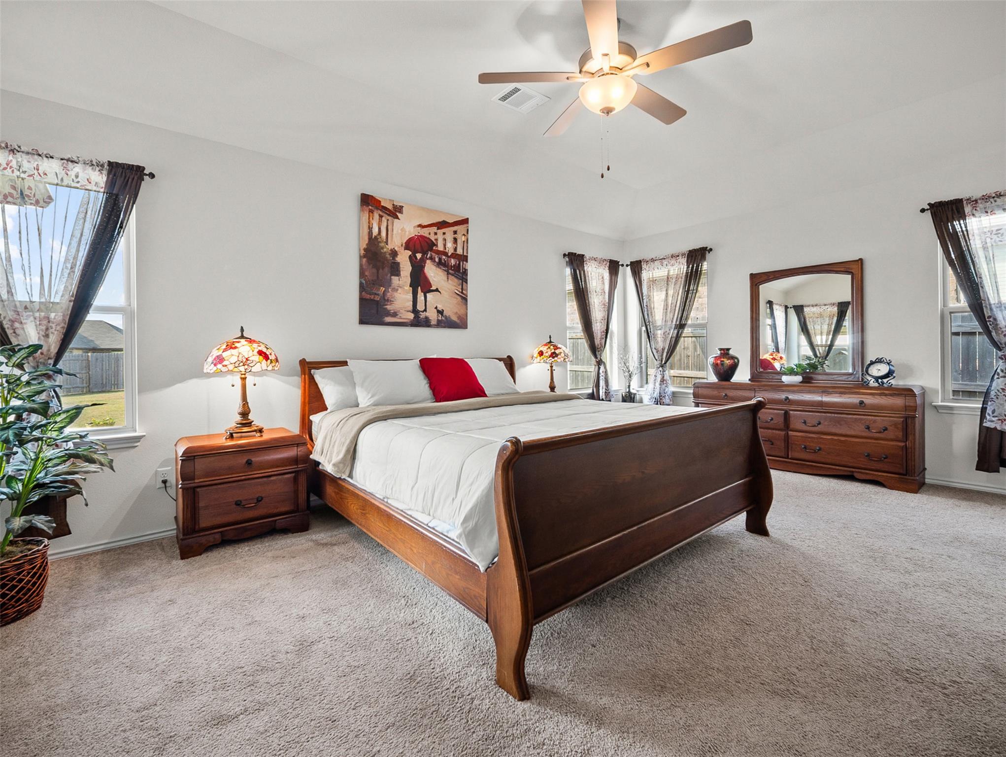 133 Alba Ave, San Marcos, TX 78666