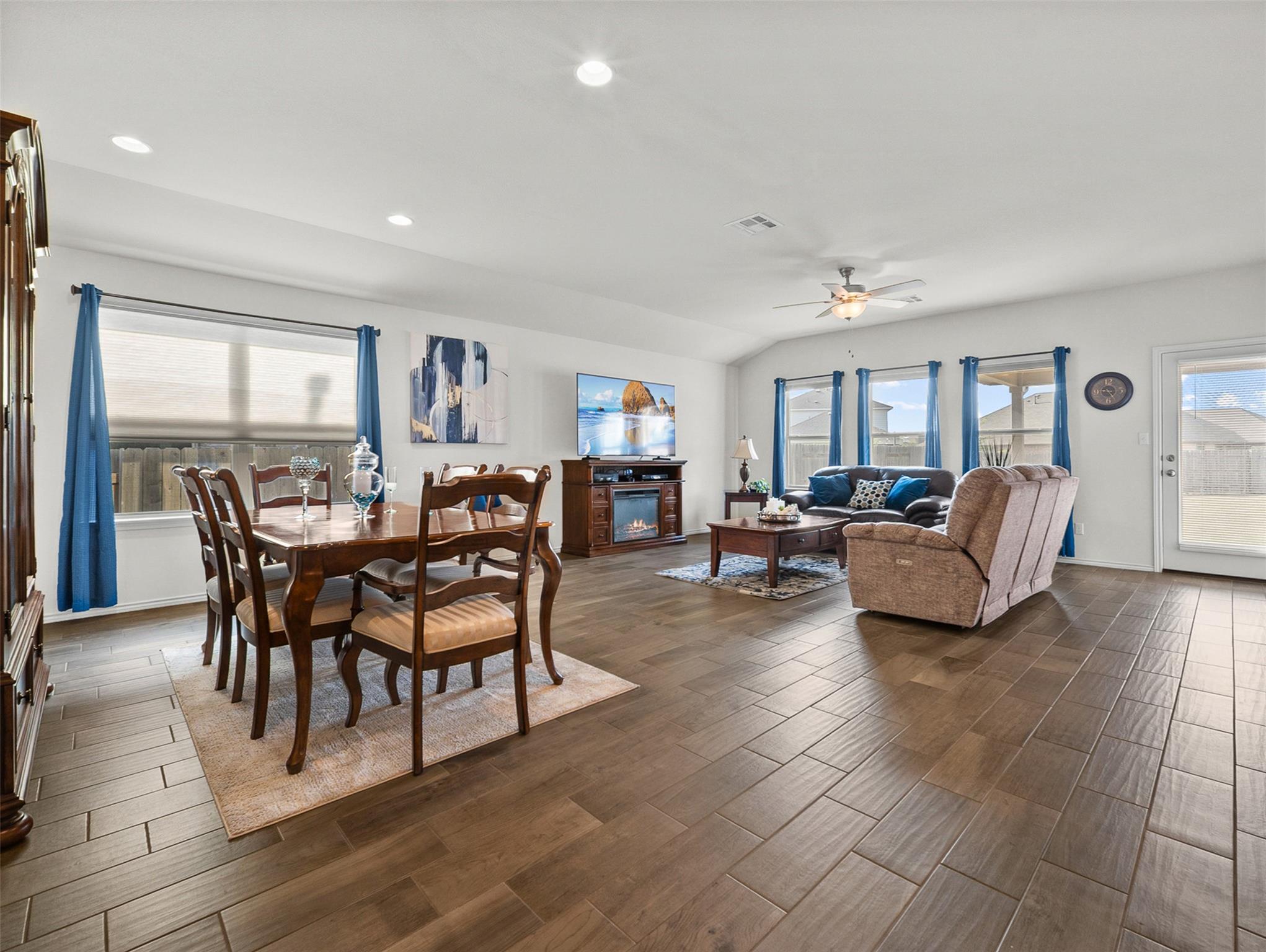 133 Alba Ave, San Marcos, TX 78666