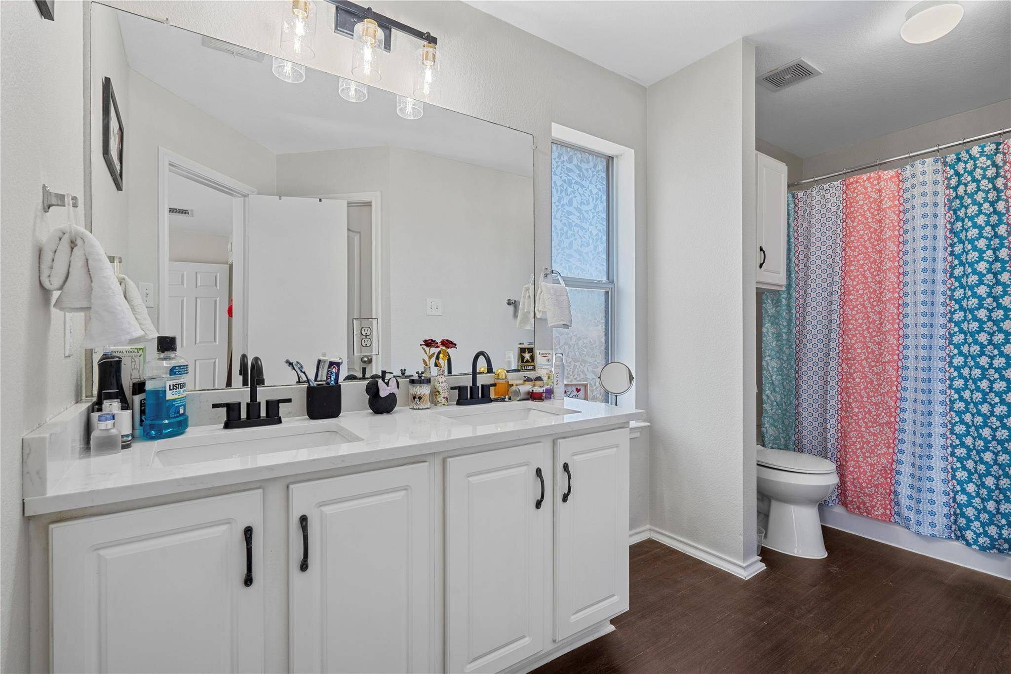 202 Rinehardt St, Hutto, TX 78634