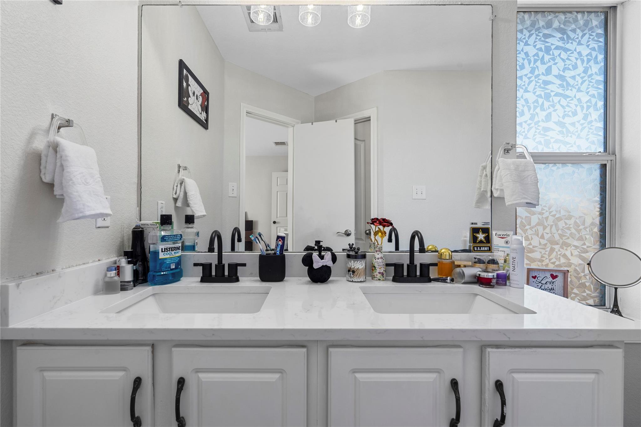 202 Rinehardt St, Hutto, TX 78634