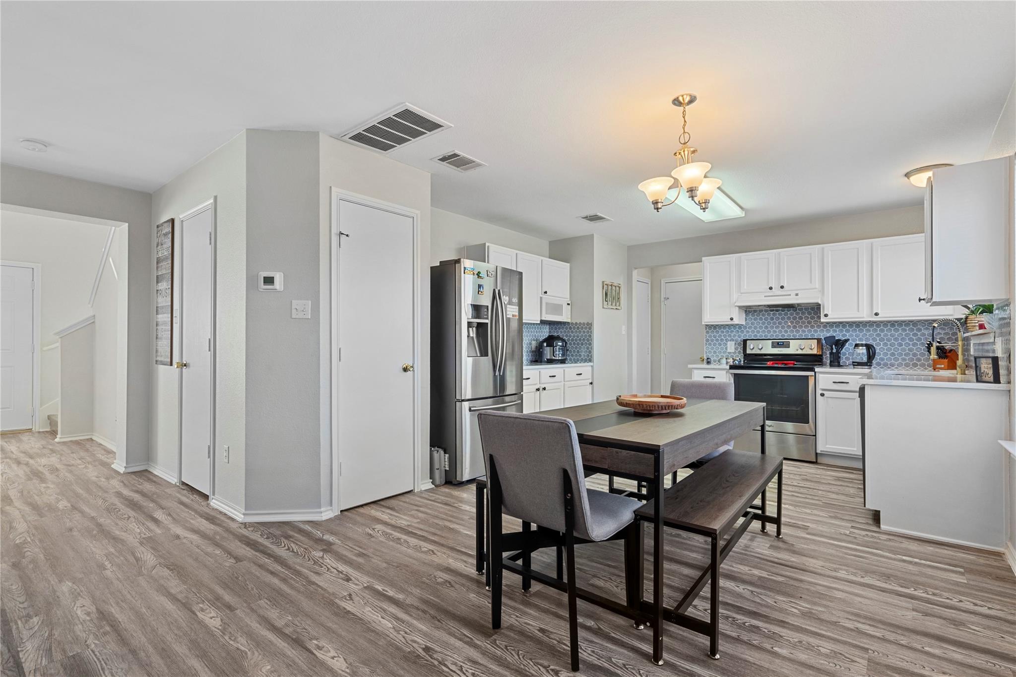 202 Rinehardt St, Hutto, TX 78634