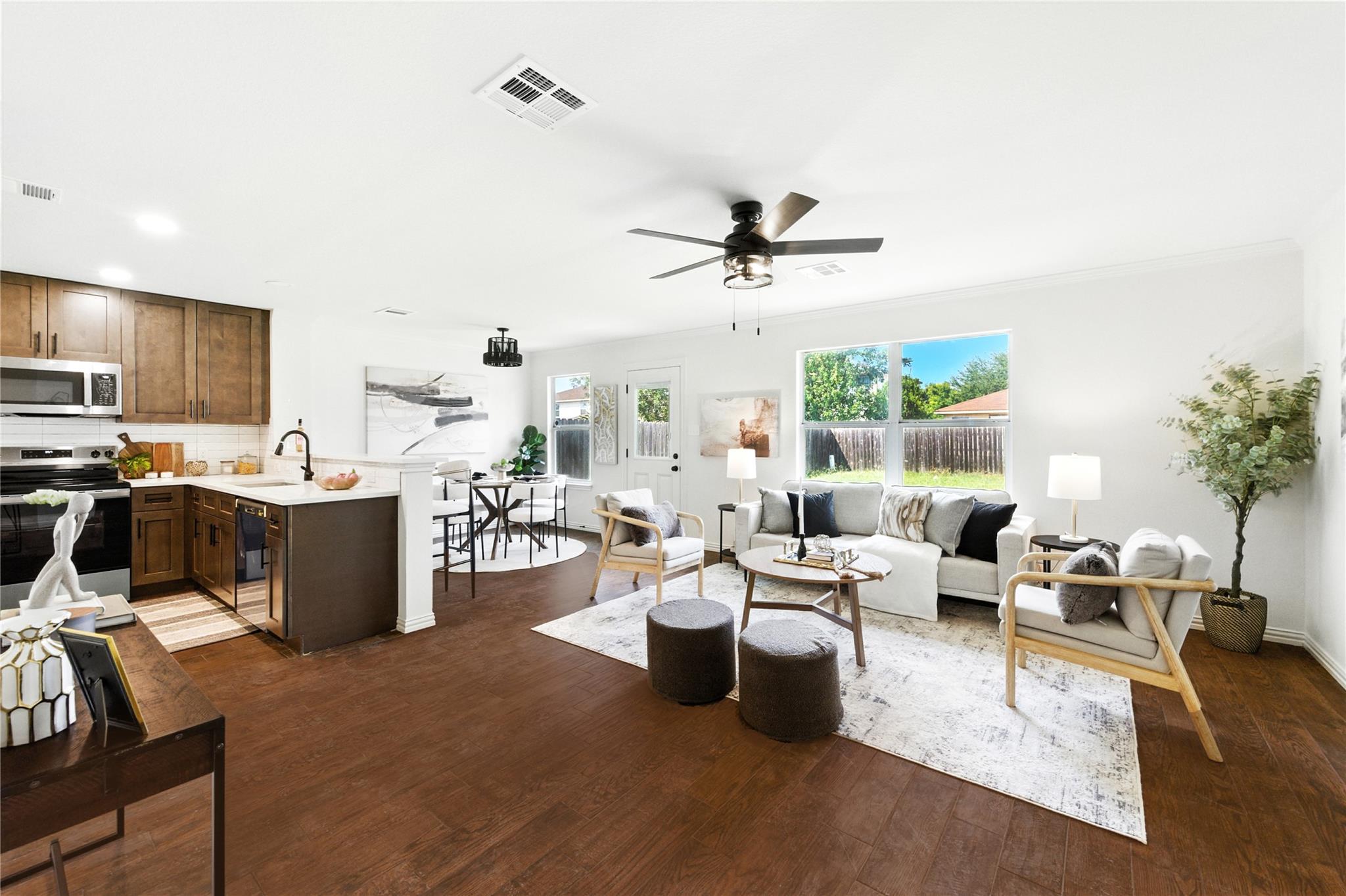 18112 Topsail St, Manor, TX 78653