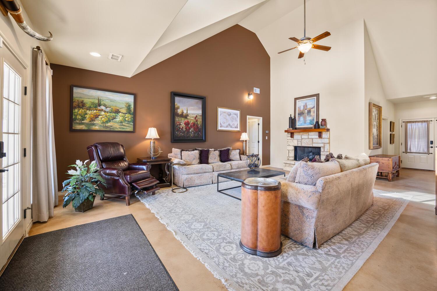 192 Indian Oaks Pass, Blanco, TX 78606