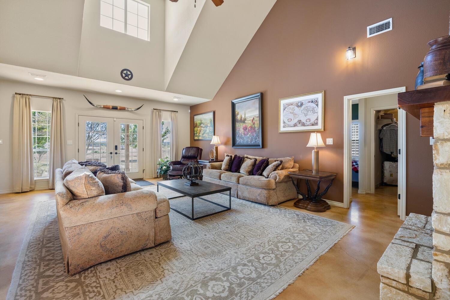 192 Indian Oaks Pass, Blanco, TX 78606