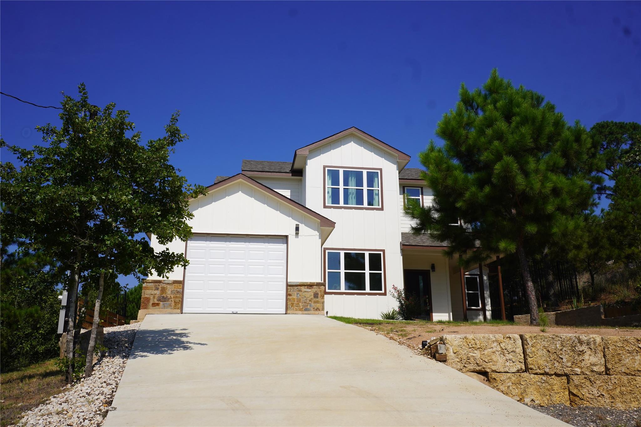 108 Kimo Ct, Bastrop, TX 78602