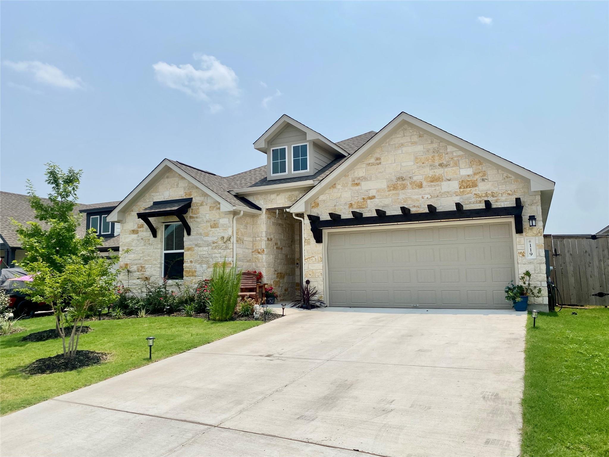 119 James Rose Ln, Bastrop, TX 78602