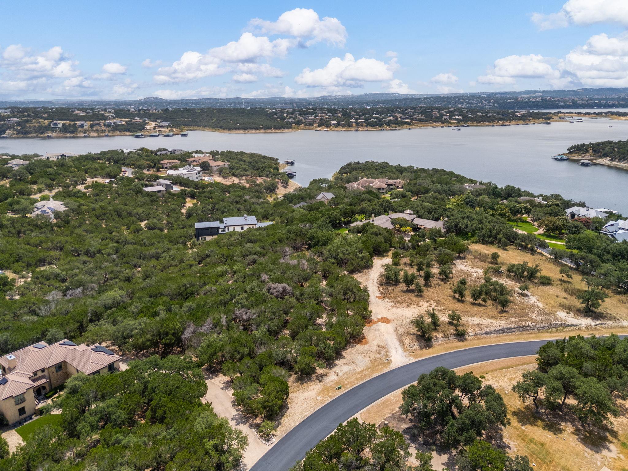 707 Moonlight Bay Dr, Spicewood, TX 78669