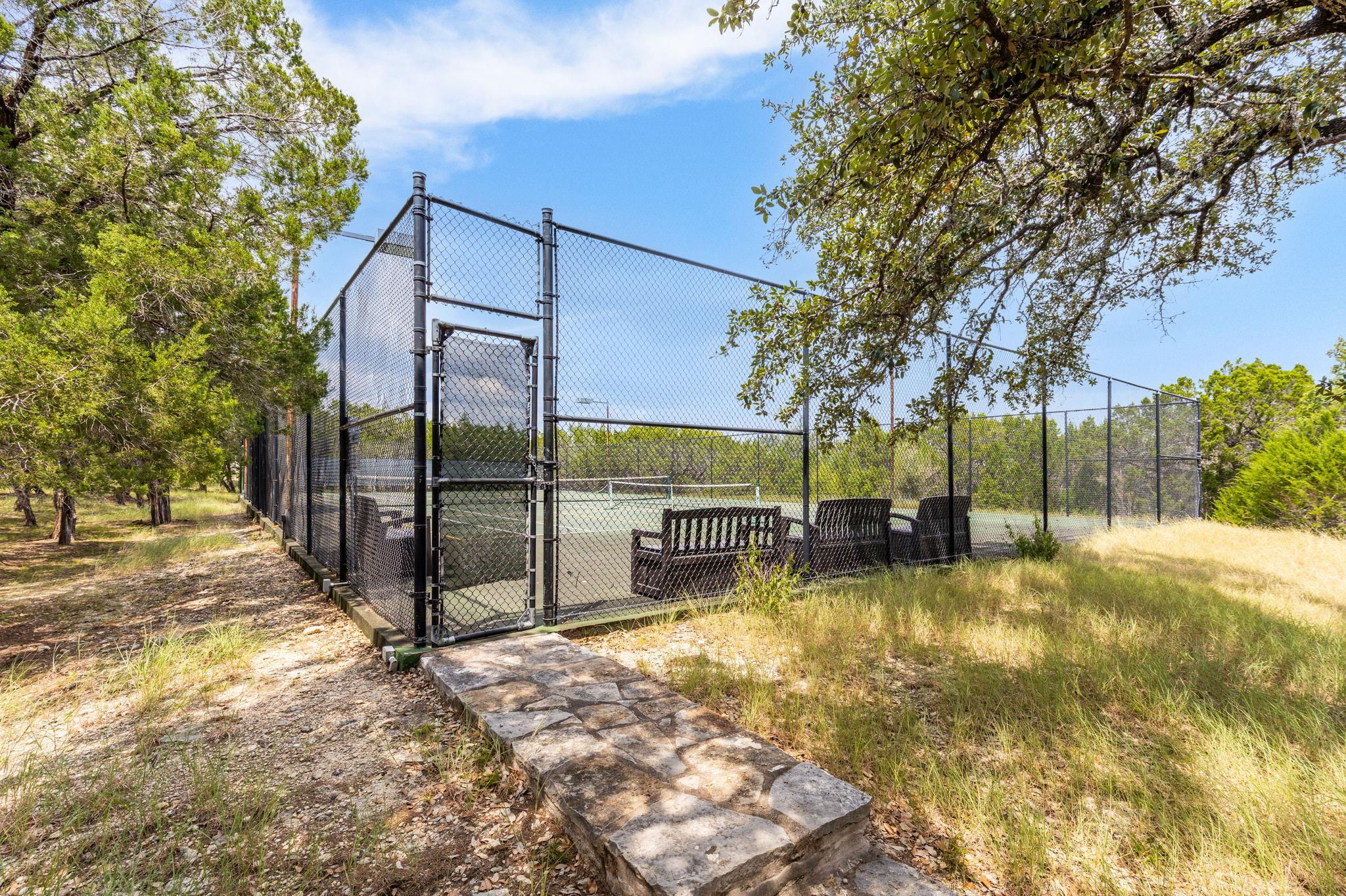 707 Moonlight Bay Dr, Spicewood, TX 78669