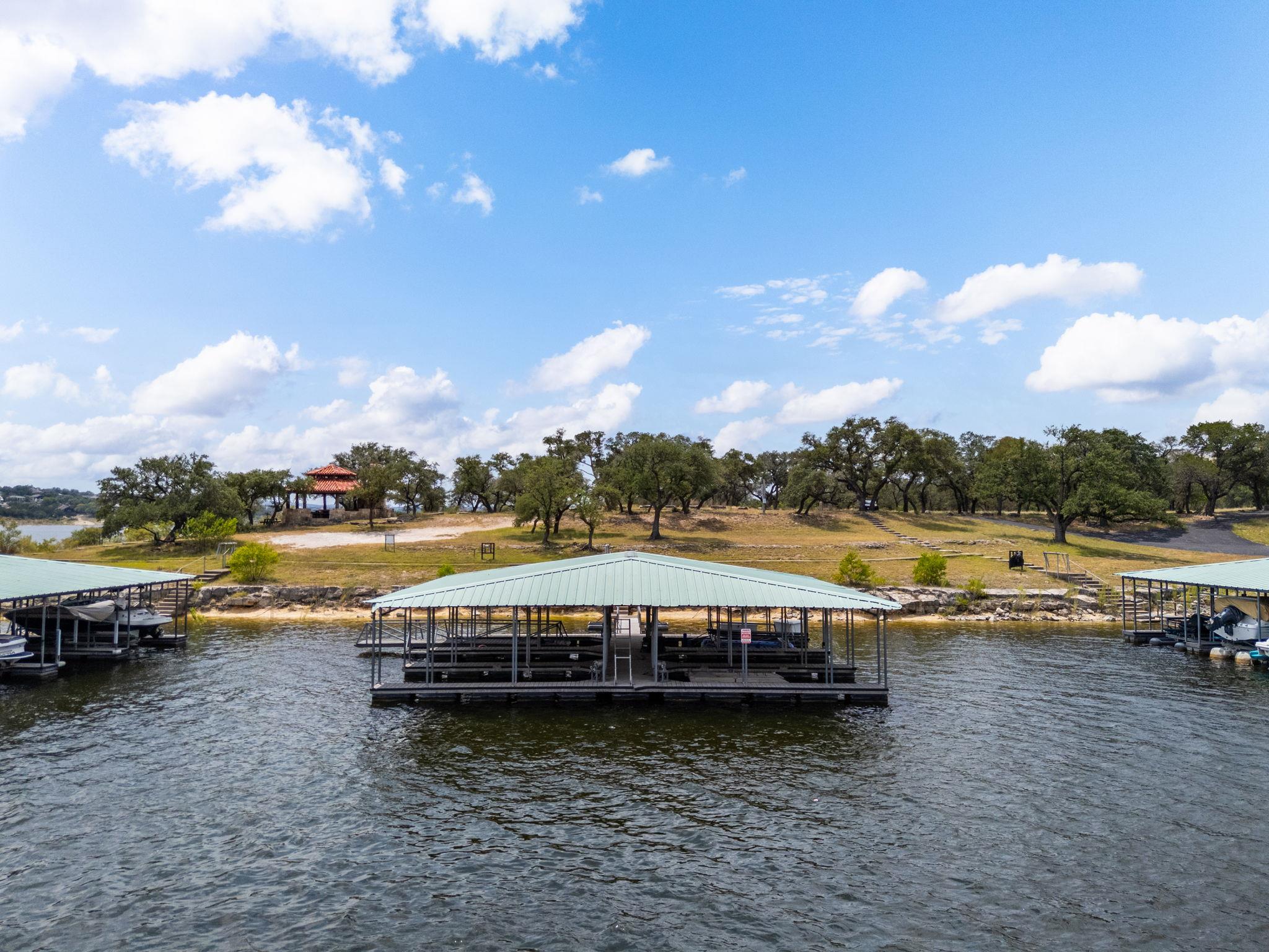 707 Moonlight Bay Dr, Spicewood, TX 78669