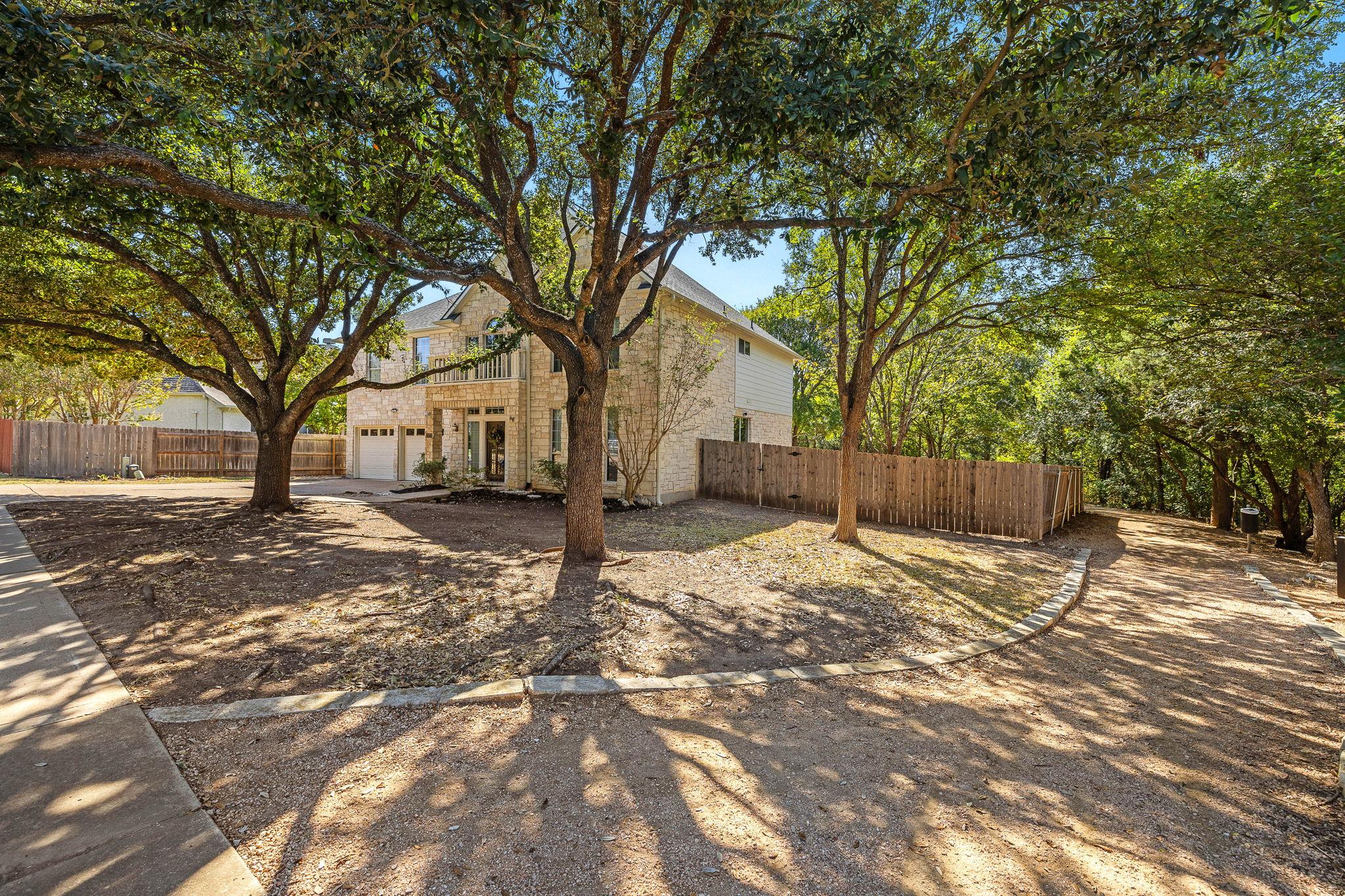 2231 Falkirk Dr, Round Rock, TX 78681