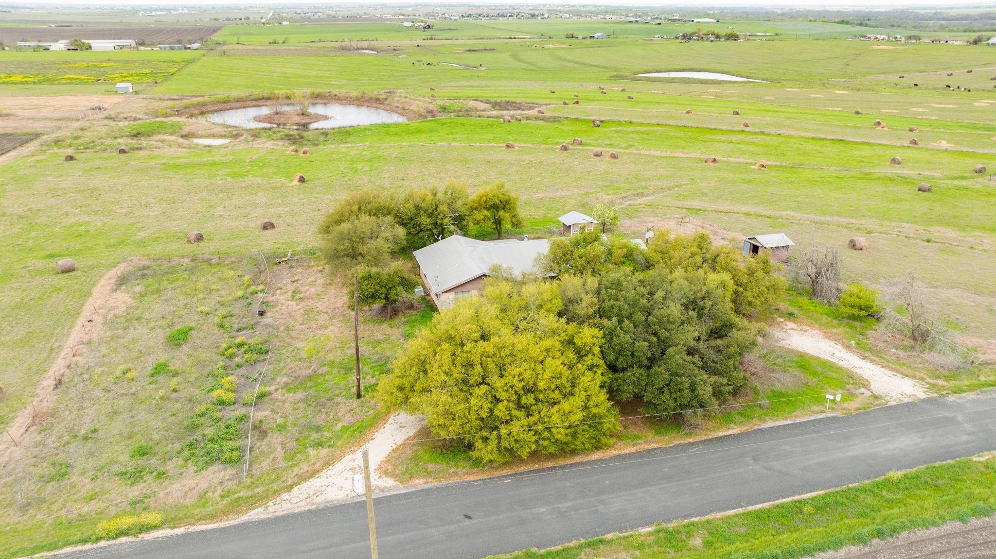 19810 Janak Rd, Coupland, TX 78615