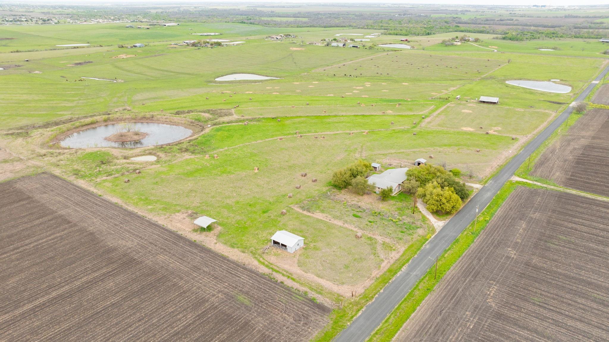 19810 Janak Rd, Coupland, TX 78615