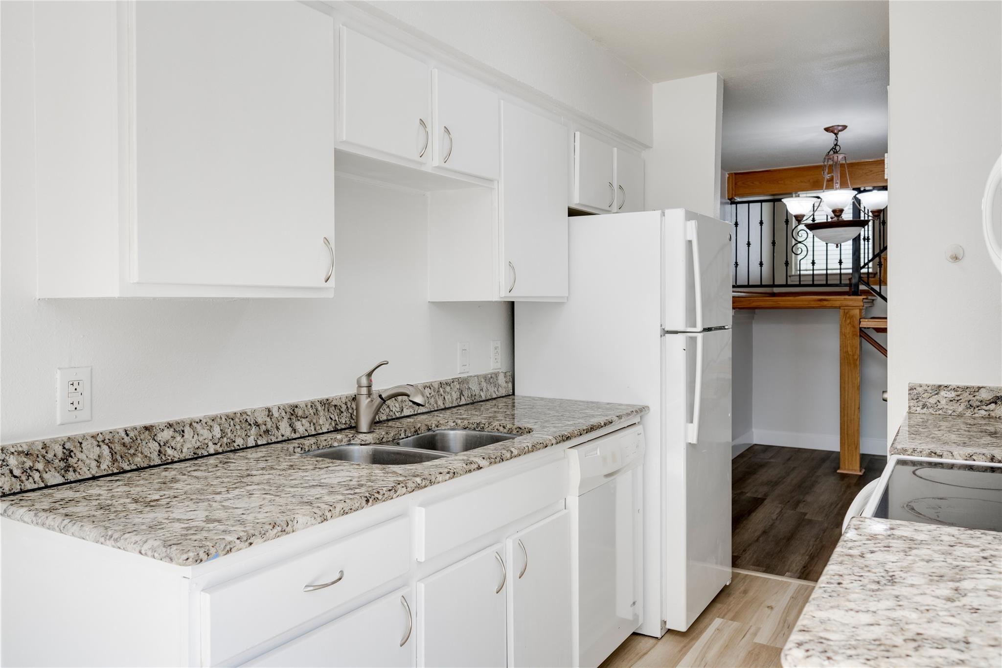 6910 Hart Ln # 806, Austin, TX 78731