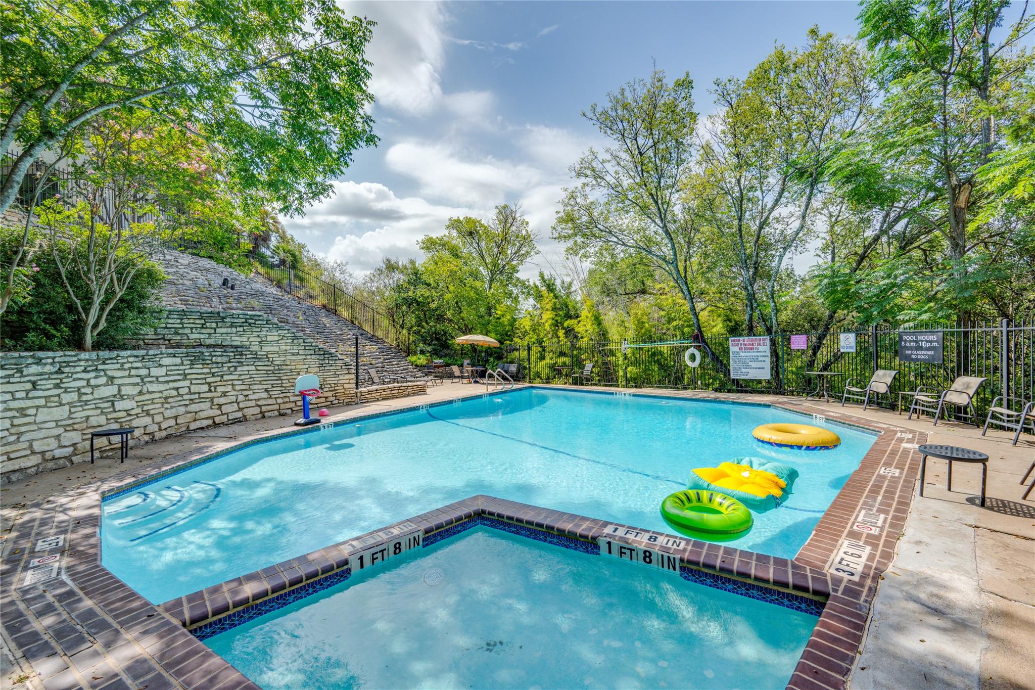 6910 Hart Ln # 806, Austin, TX 78731