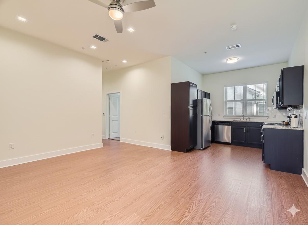 2400 Louis Henna Blvd # 208, Round Rock, TX 78664