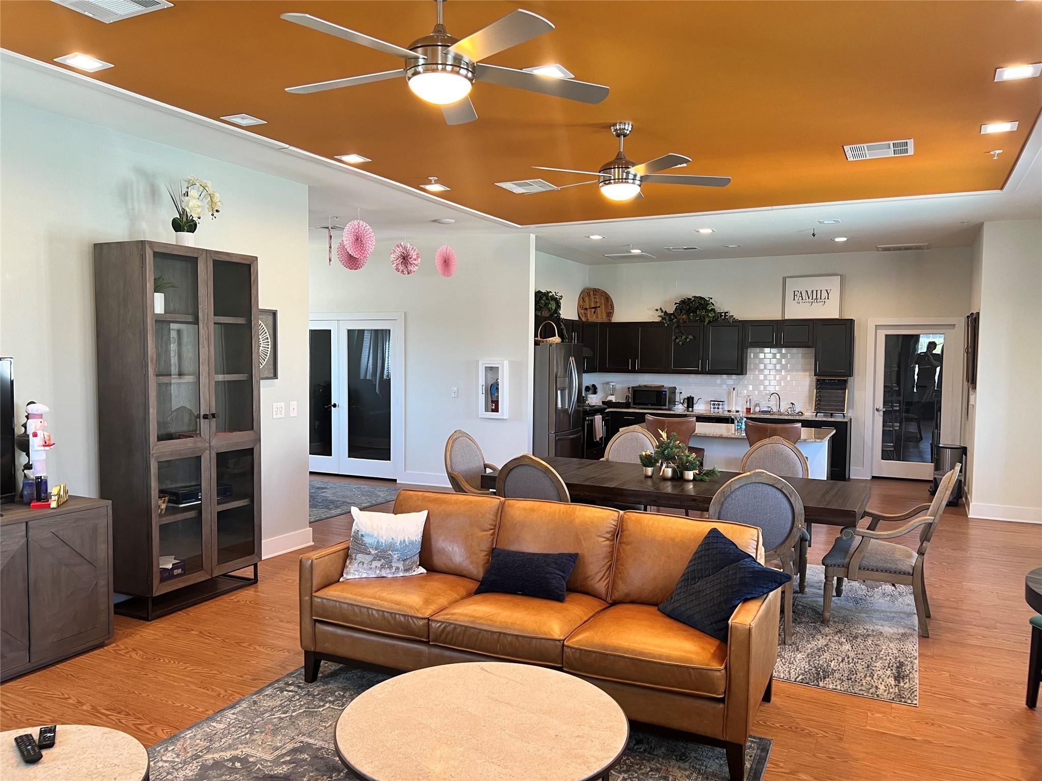 2400 Louis Henna Blvd # 208, Round Rock, TX 78664