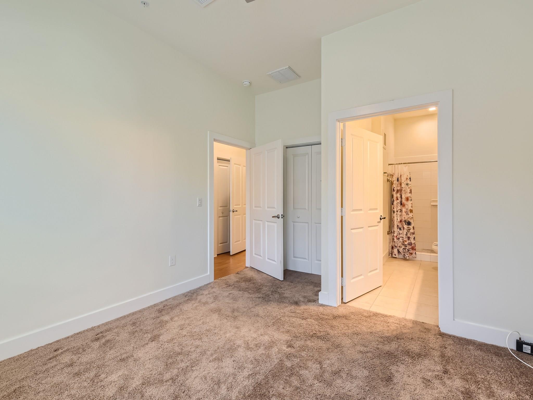 2400 Louis Henna Blvd # 208, Round Rock, TX 78664