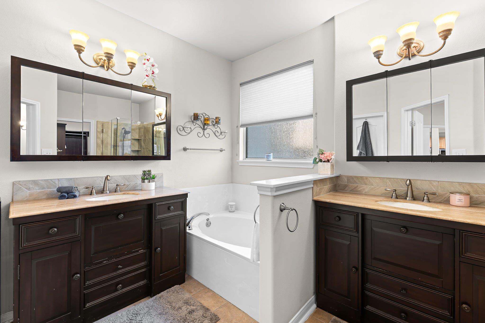 1211 Laurel Oak Trl, Pflugerville, TX 78660