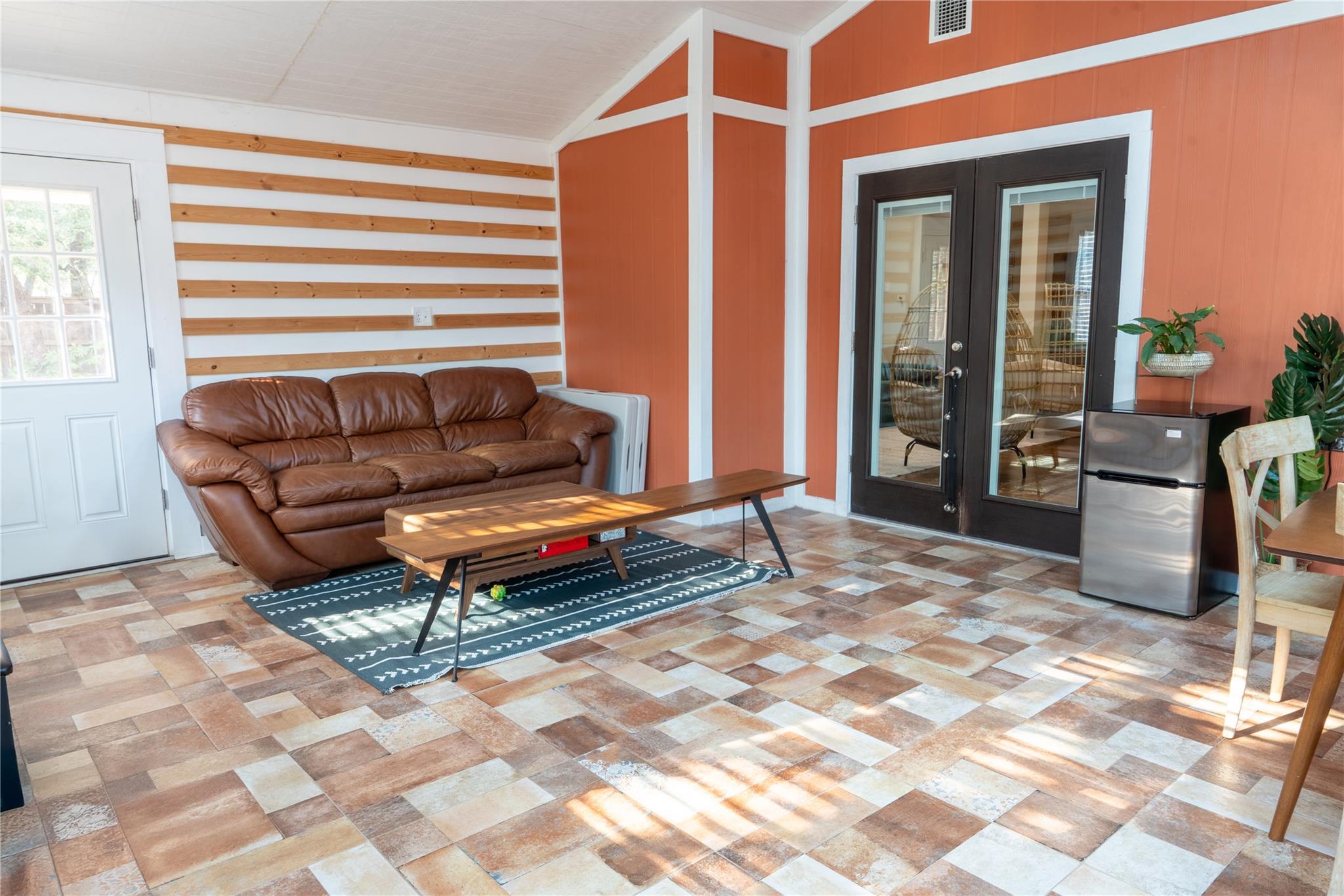 2107 Emerald Isle Dr, Leander, TX 78641