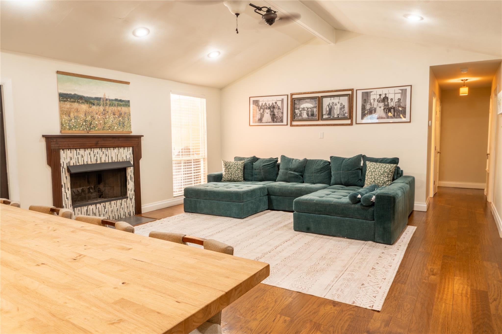 2107 Emerald Isle Dr, Leander, TX 78641