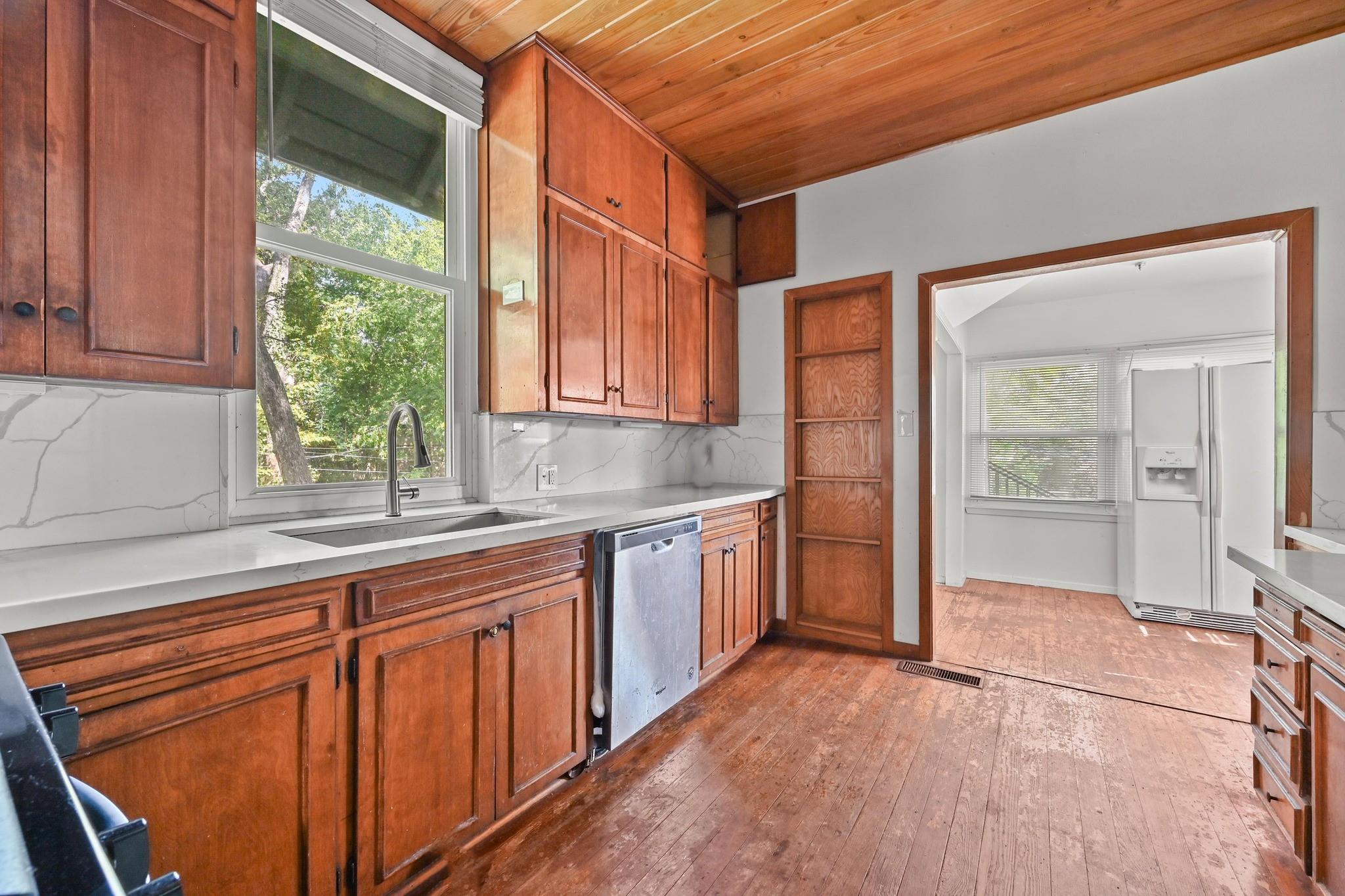 408 W 33rd St, Austin, TX 78705