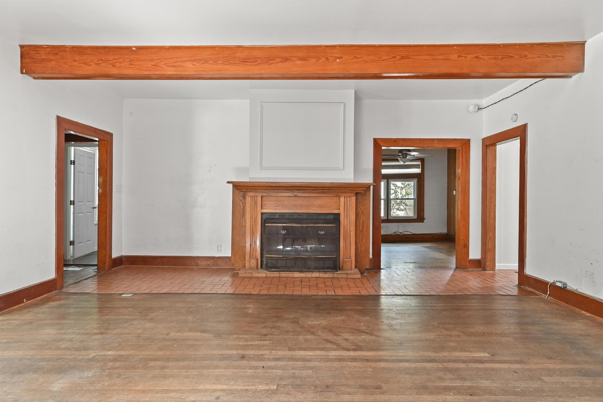 408 W 33rd St, Austin, TX 78705