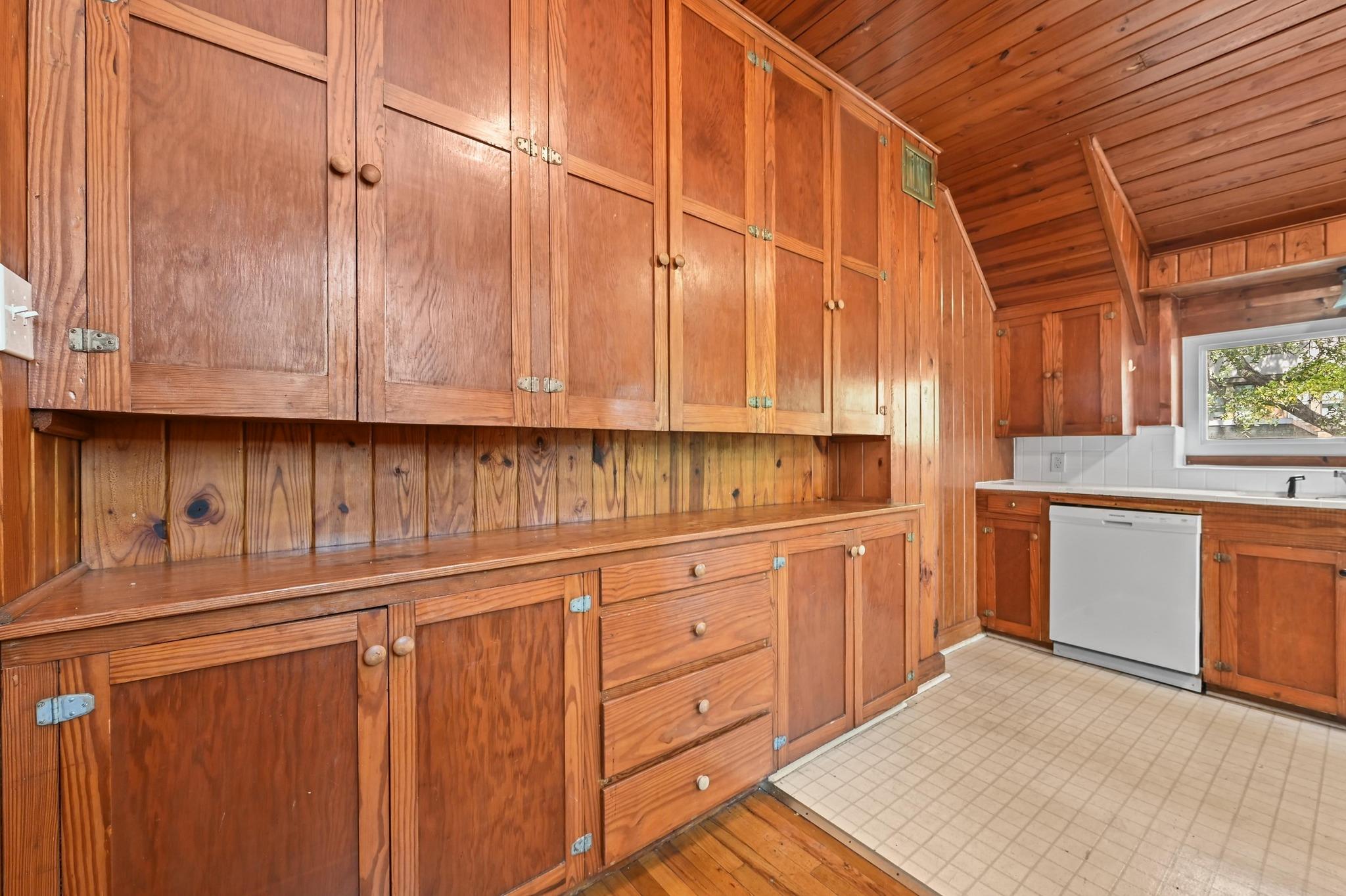 408 W 33rd St, Austin, TX 78705