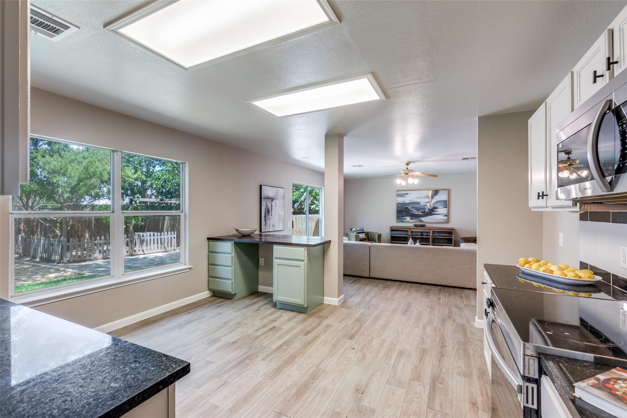 6404 Piedras Blanco Dr, Austin, TX 78747