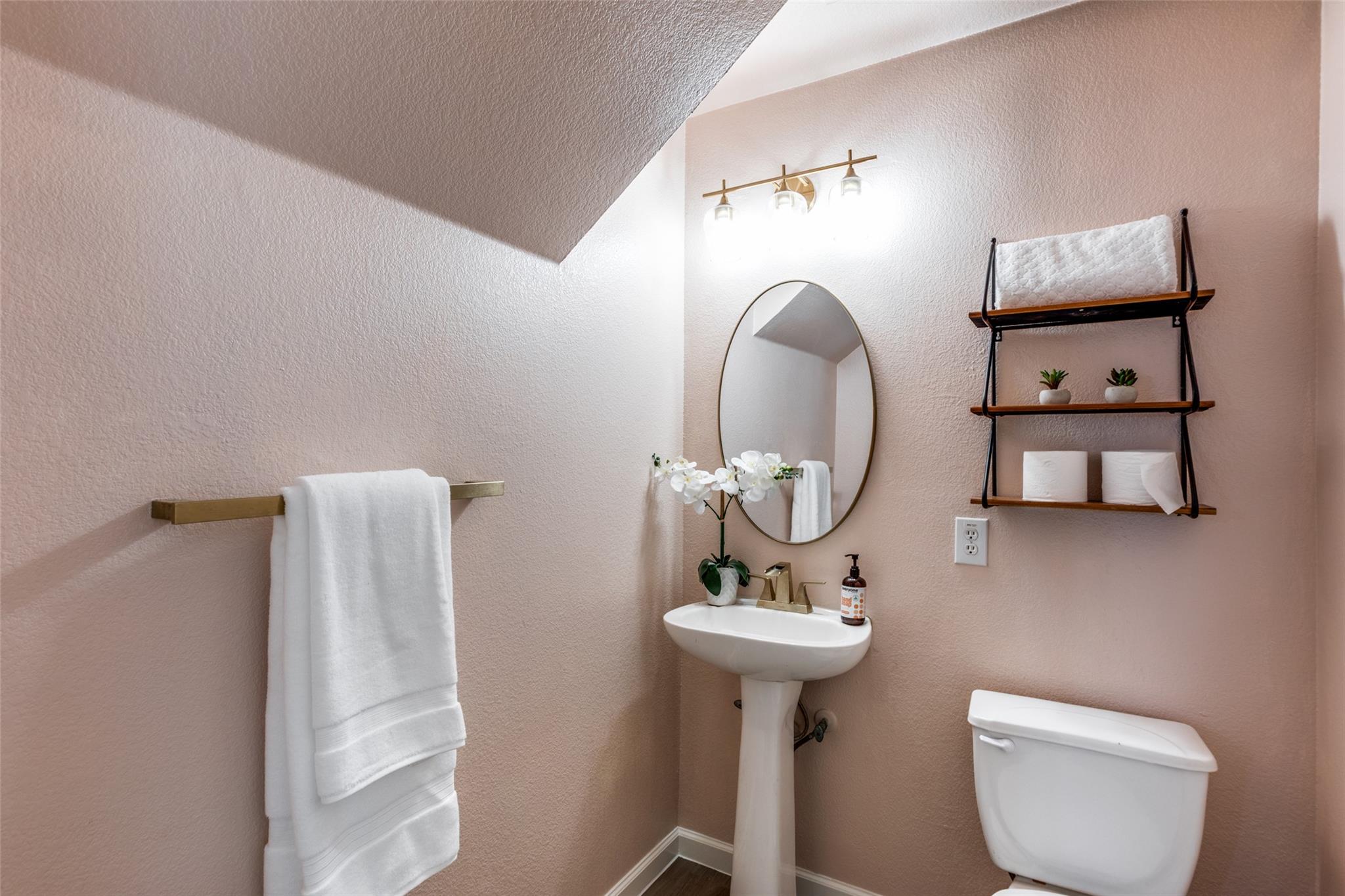 6404 Piedras Blanco Dr, Austin, TX 78747