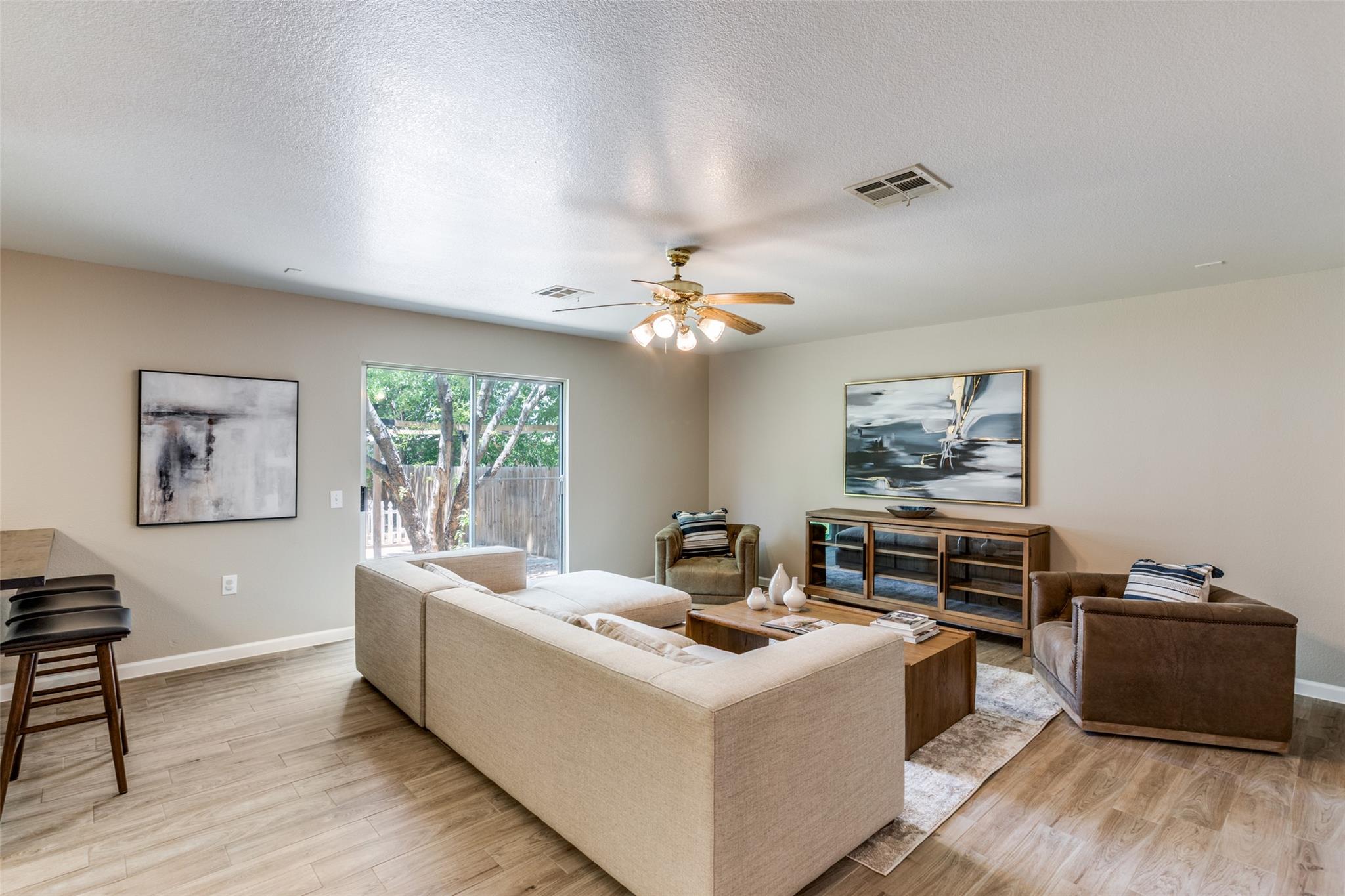 6404 Piedras Blanco Dr, Austin, TX 78747