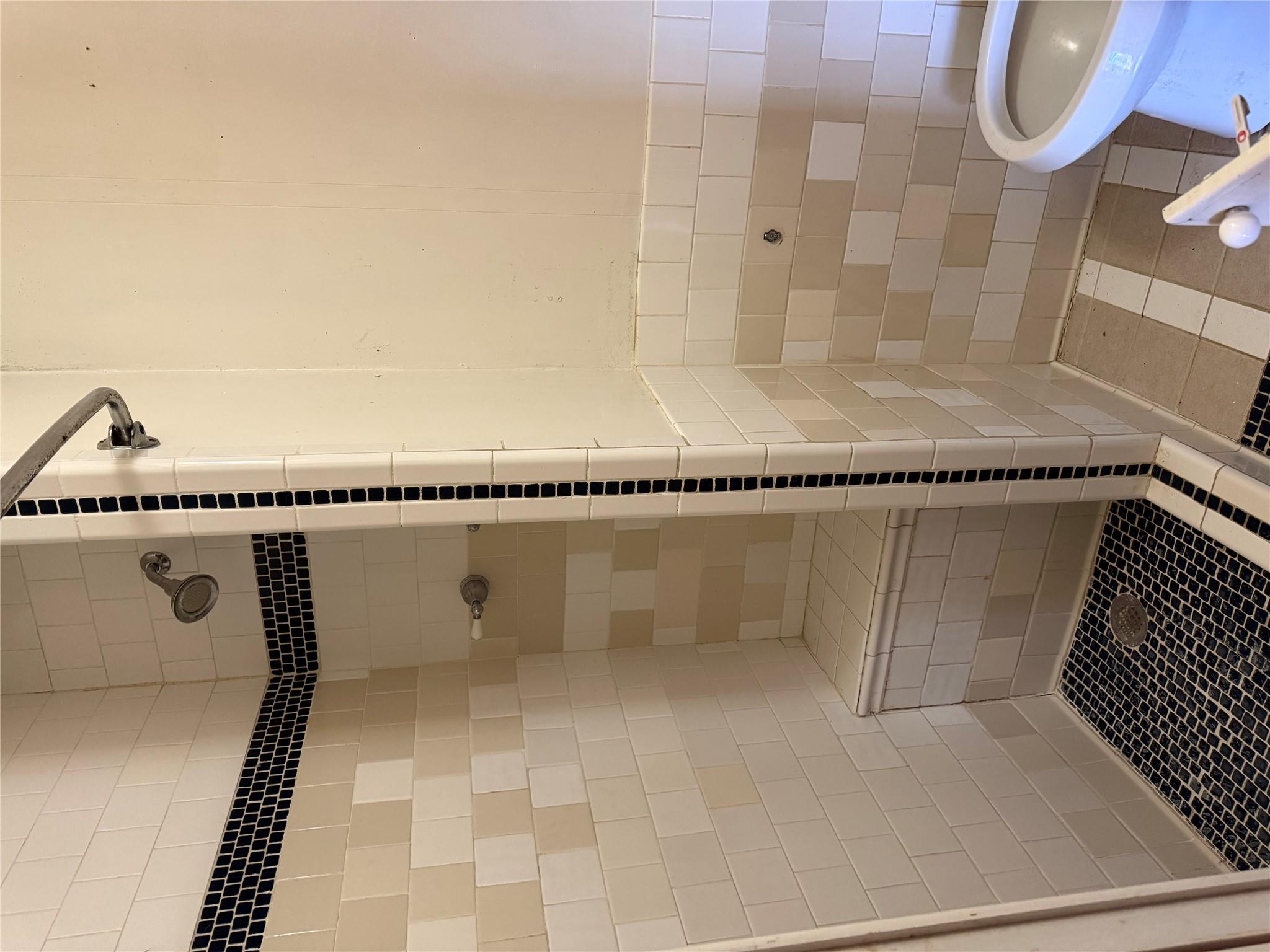 122 Pawnee Ct, Smithville, TX 78957