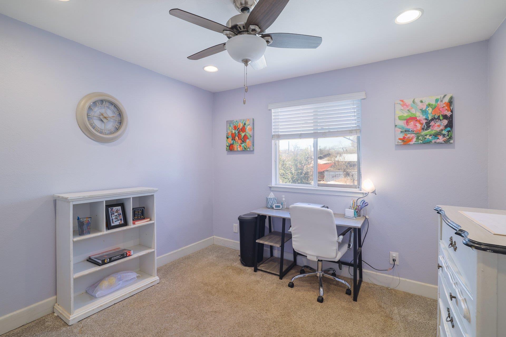 2401 Manor Rd # 204, Austin, TX 78722