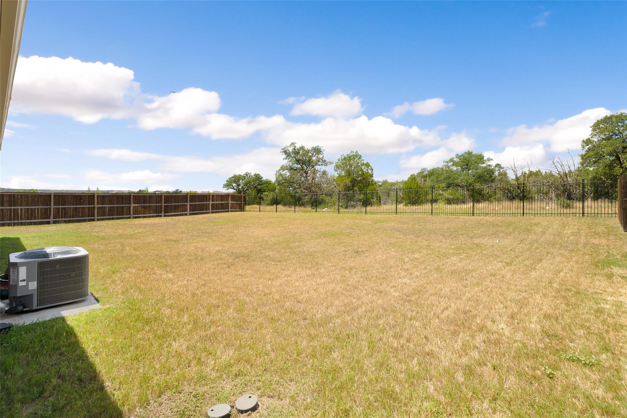 109 Rambling Rapids Dr, Georgetown, TX 78628