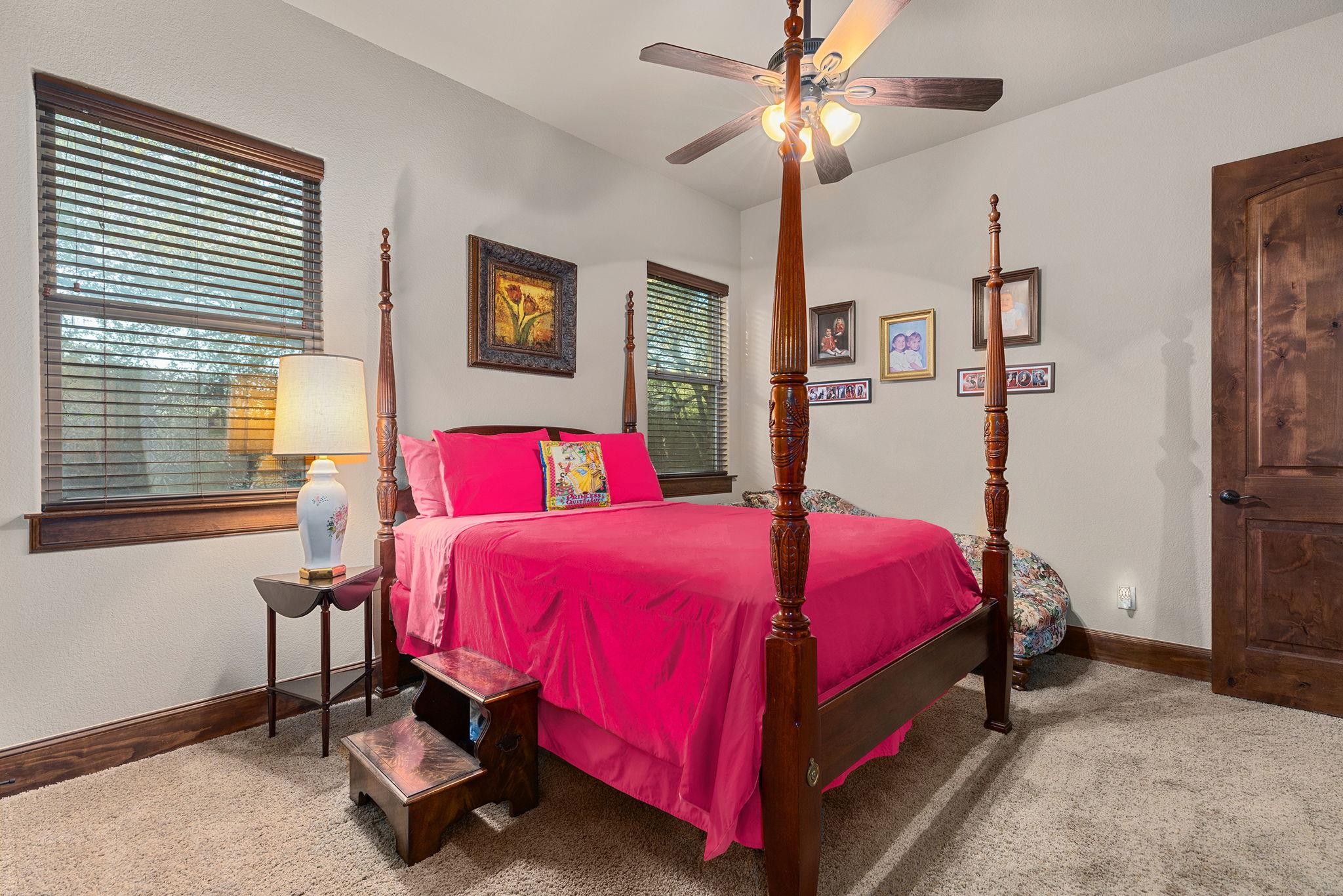 205 Sutton Pl, Georgetown, TX 78628