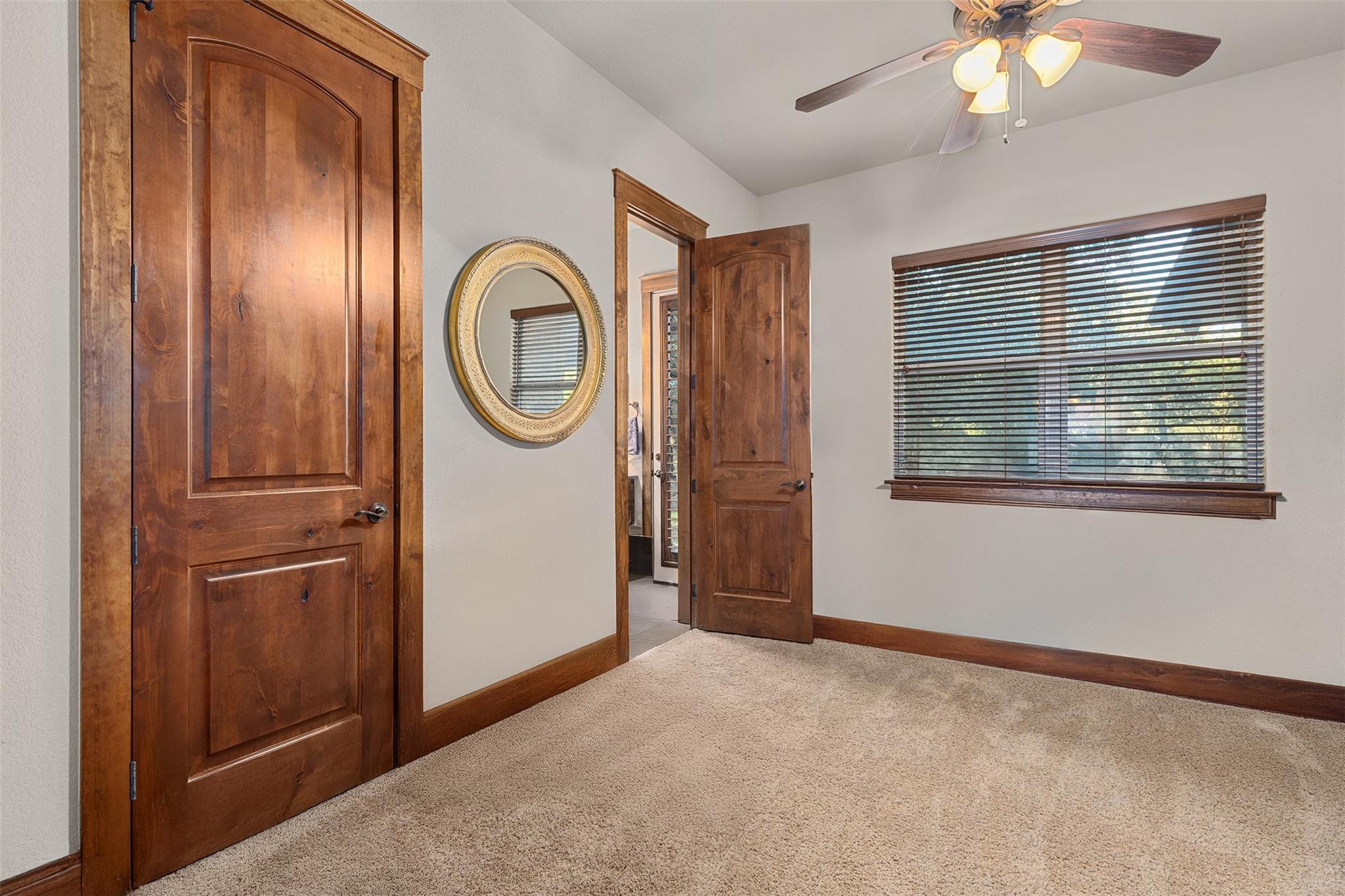 205 Sutton Pl, Georgetown, TX 78628