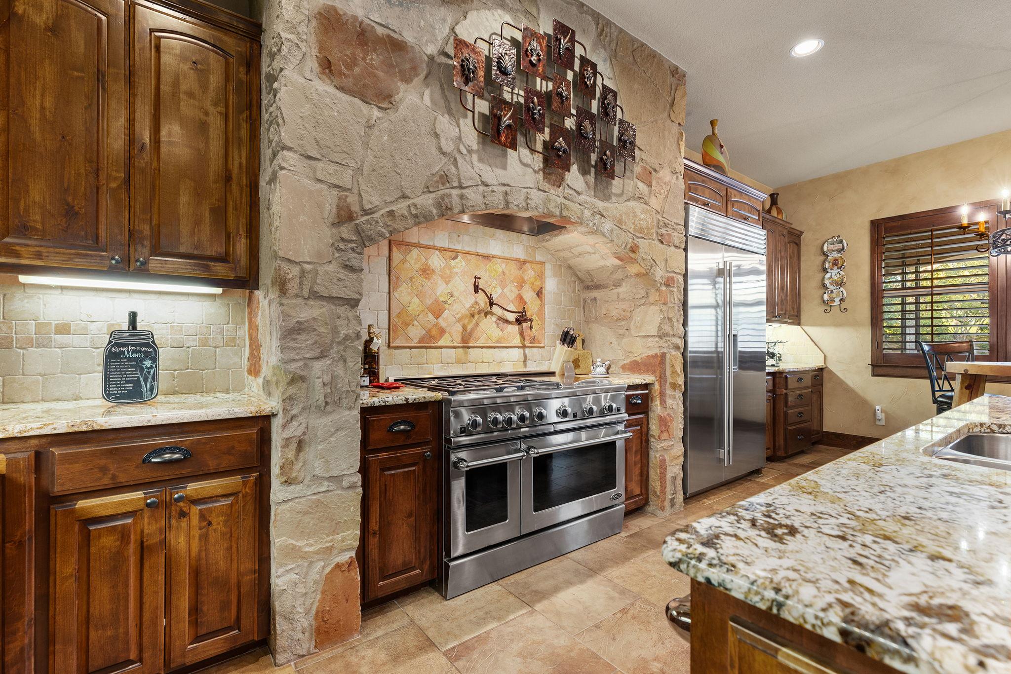 205 Sutton Pl, Georgetown, TX 78628