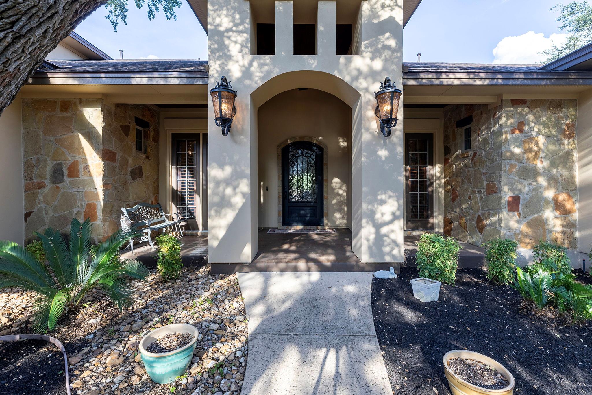205 Sutton Pl, Georgetown, TX 78628