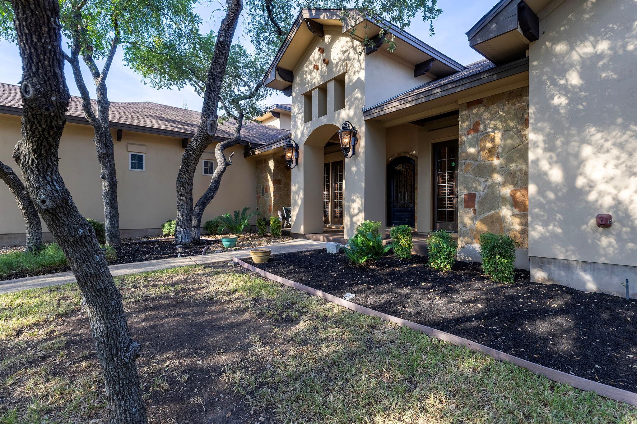 205 Sutton Pl, Georgetown, TX 78628
