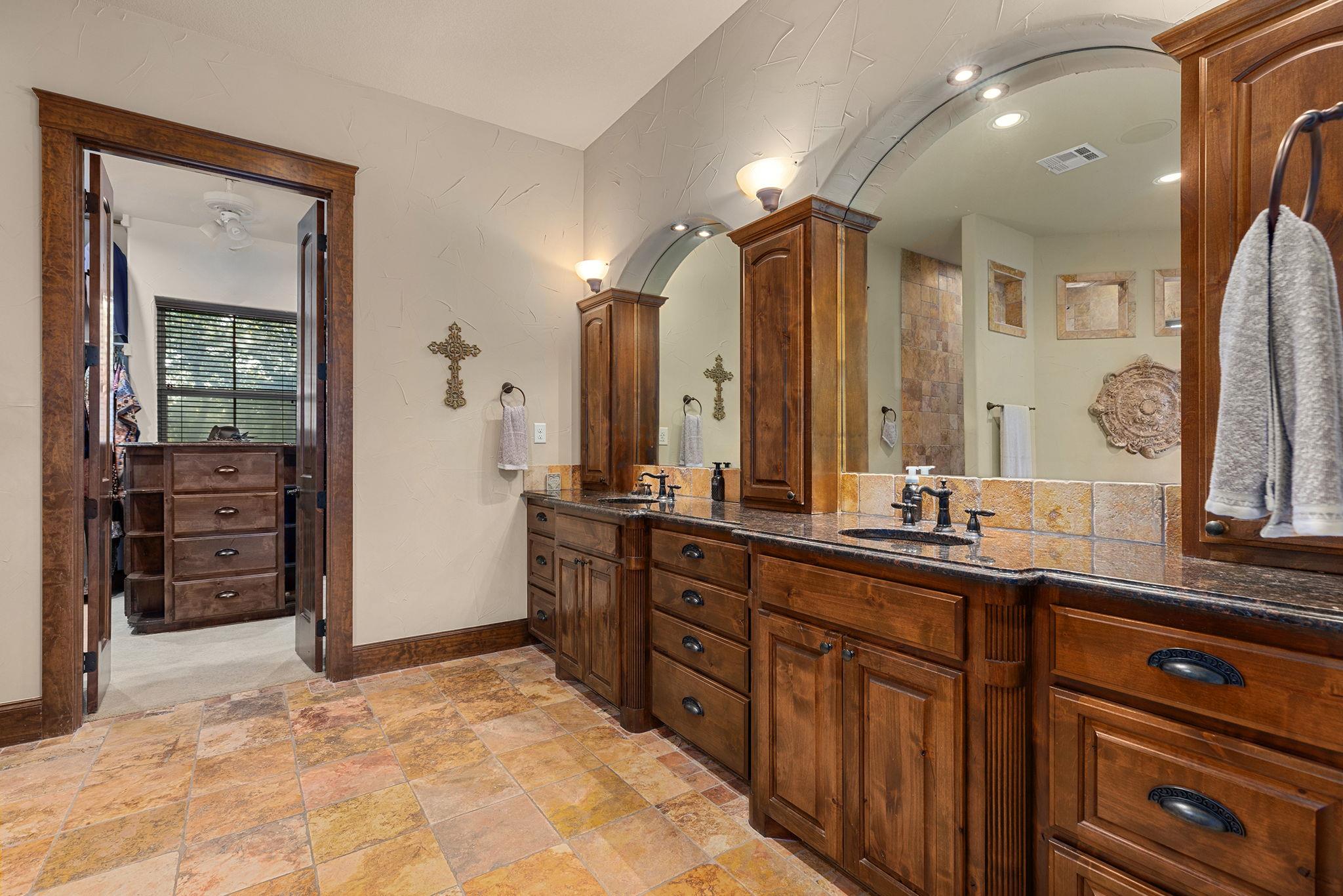 205 Sutton Pl, Georgetown, TX 78628