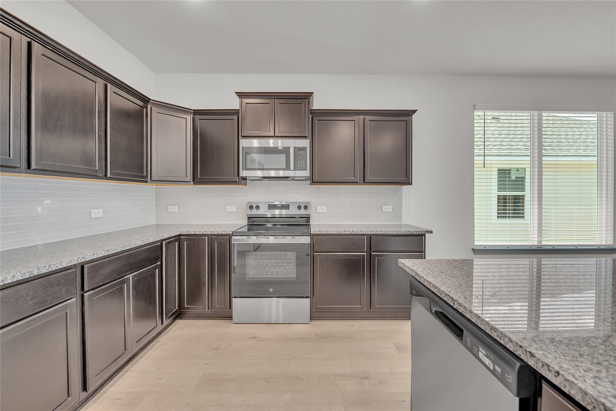 155 Timbo Dr, Jarrell, TX 76537