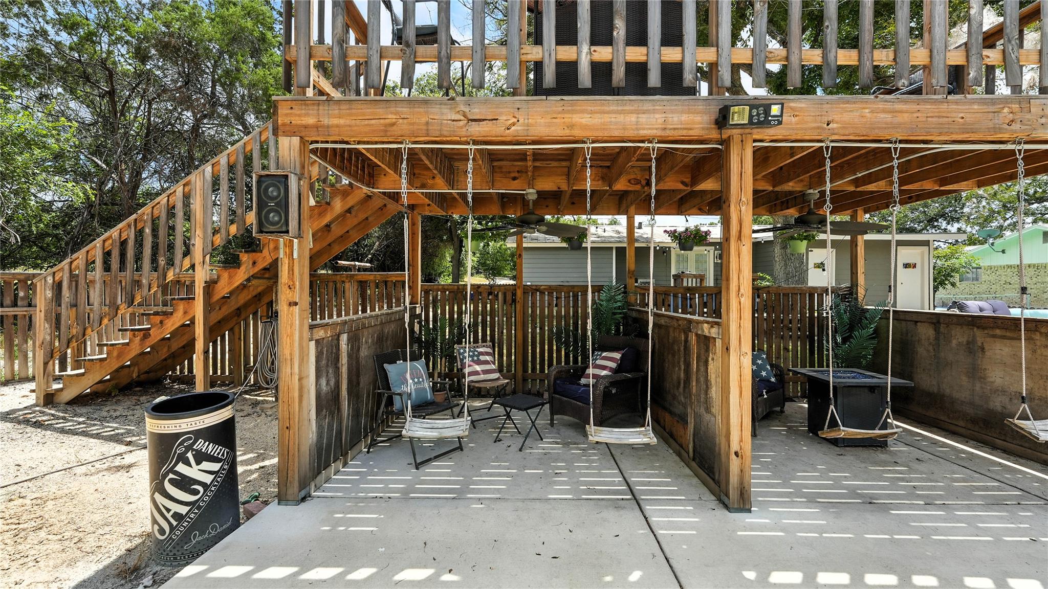 683 & 695 Albert St, New Braunfels, TX 78130