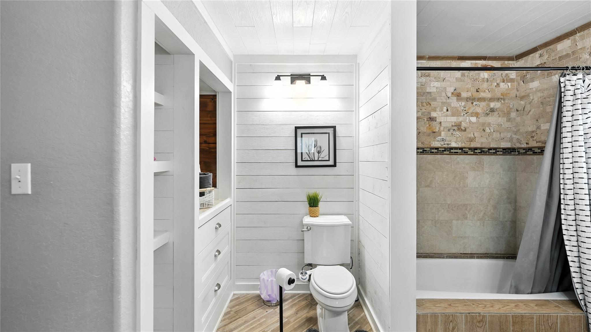 683 & 695 Albert St, New Braunfels, TX 78130